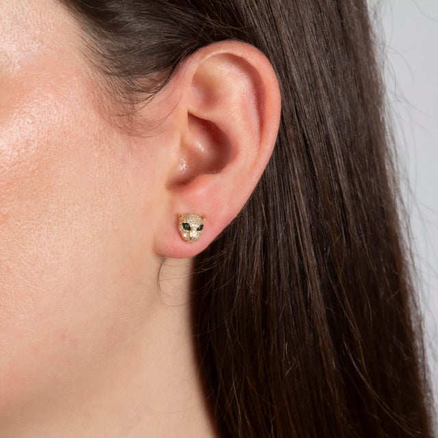 Modern Jaguar diamond studs with emerald eyes - A Pair For Sale - Image 3 of 3