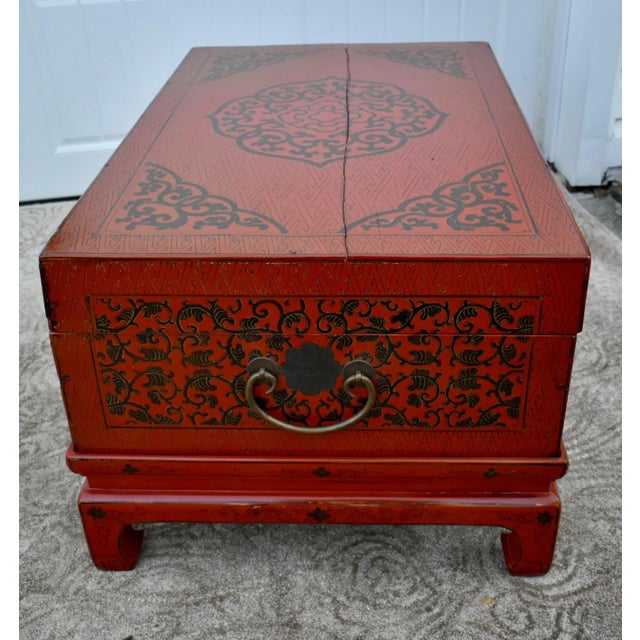 Wood Antique Wood Trunk Table Vintage Chinese Red Lacquer Asian Stand Coffee For Sale - Image 7 of 12