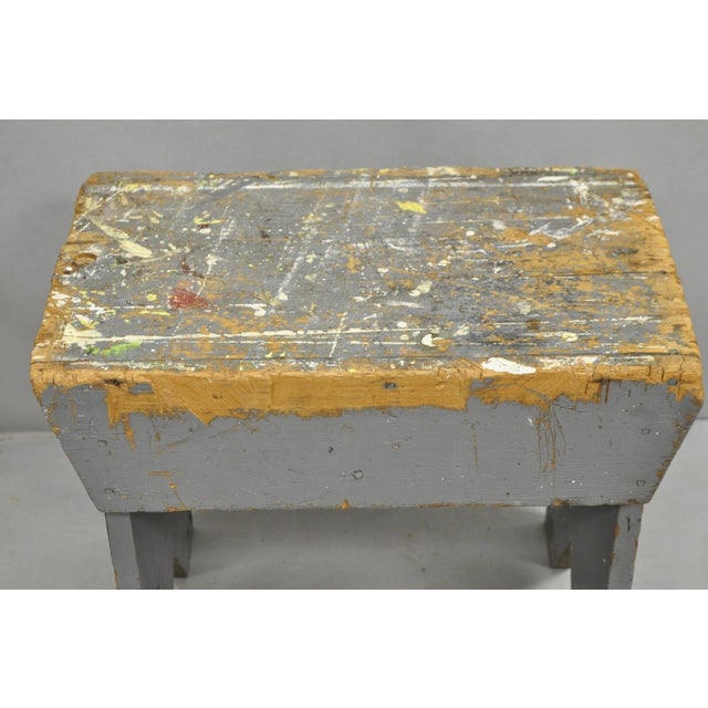 Wood Early 20th Century Antique French Country Primitive Gray Painted Paint Splattered Work Bench Stool For Sale - Image 7 of 11