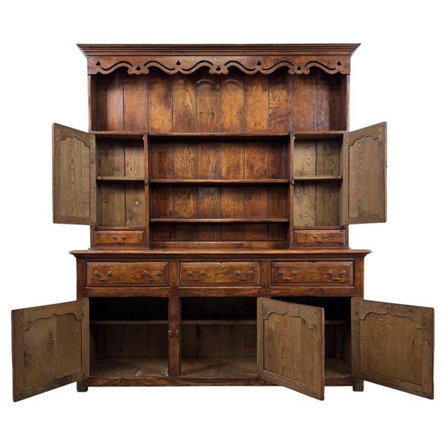 Antique English Traditional Oak Dresser, 1900s For Sale - Image 4 of 13