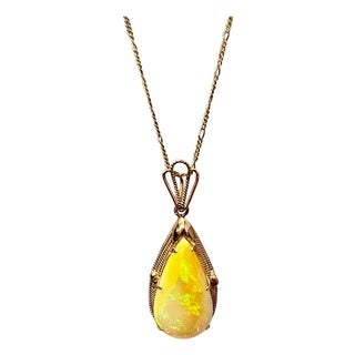 18 Carat Pear Ethiopian Opal Pendant / Necklace 14 Karat Yellow Gold Estate For Sale