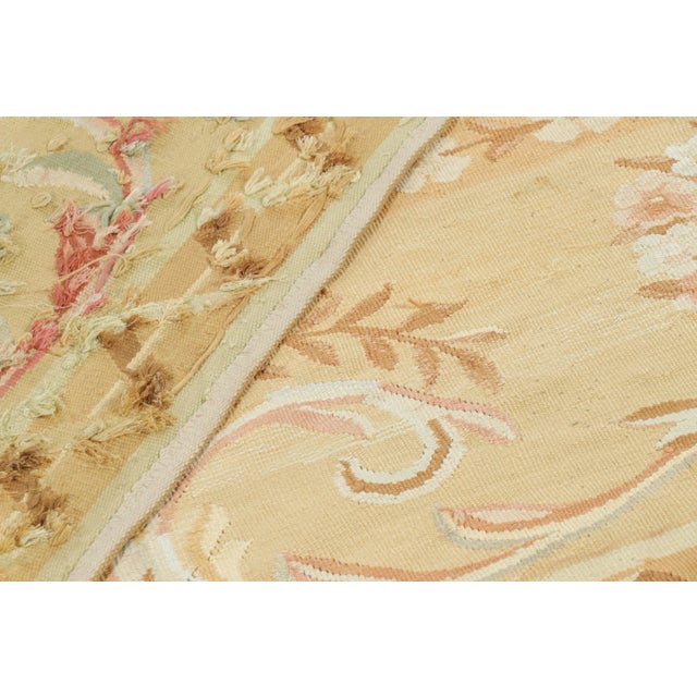 Cream Oversized Antique Aubusson Rug, Floral Medallion Over Cream Tones - Rug & Kilim For Sale - Image 8 of 8