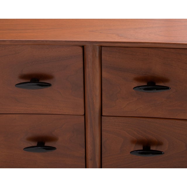 T.H. Robsjohn-Gibbings Widdicomb Walnut Klismos Saber Leg Six Drawer Dresser For Sale - Image 12 of 14