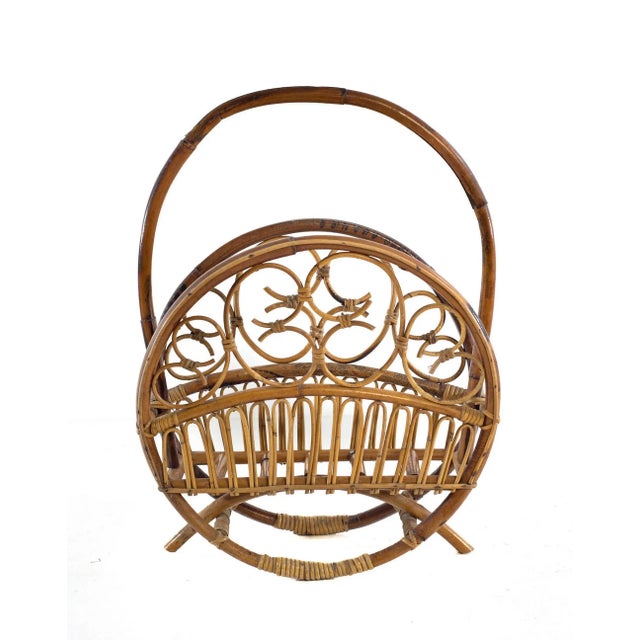 A cool boho style magazine holder from the 1960-70's in bamboo.