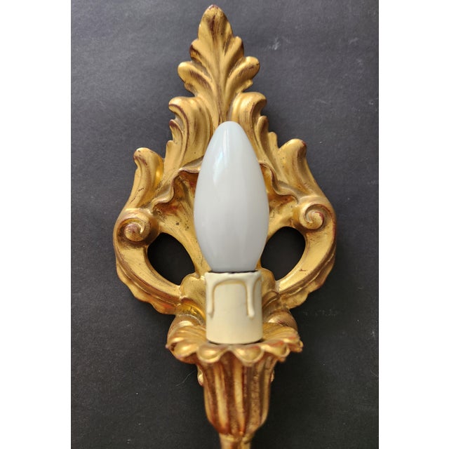 Neo-Classical Louis XV Rocaille Wall Lamps with Gilded Carved Wood Appliqués, Italy, 1940s, Set of 2 For Sale - Image 4 of 18