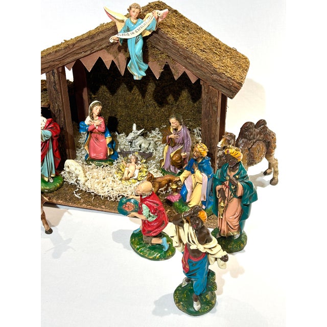 21 Piece Vintage 1970’s Italian Nativity Set with Stable Figures Made in Italy * Approximate Dimensions Noted Reference...