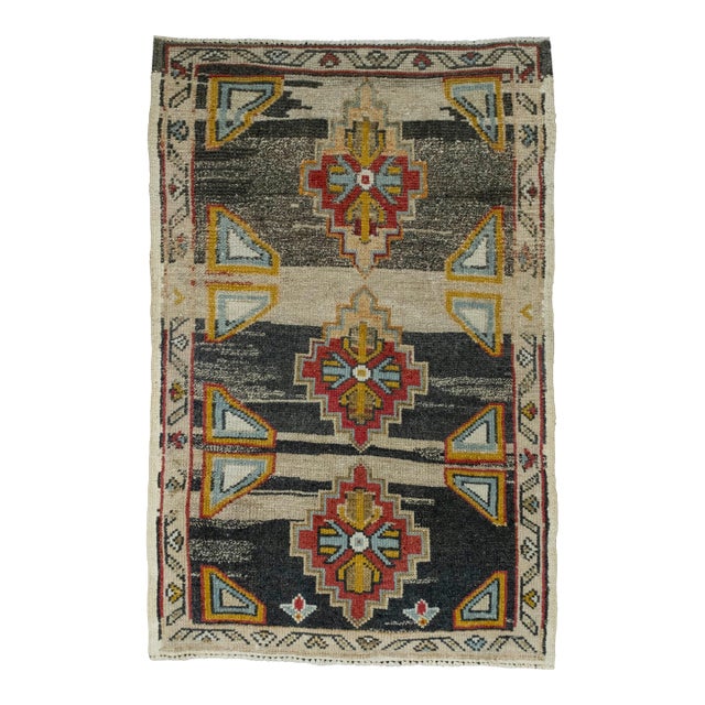 Turkish Mini Rug Oriental Hand Knotted Vintage Rug 2'3" x 3'5" #16401 For Sale