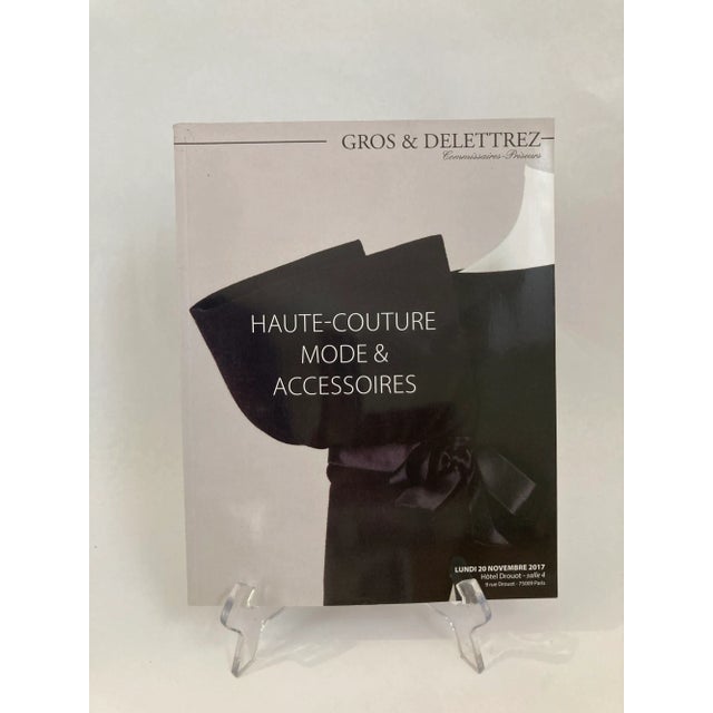 Paris Haute Couture Auction Catalog 2017 Published by Gros & Delettrez For Sale - Image 13 of 13