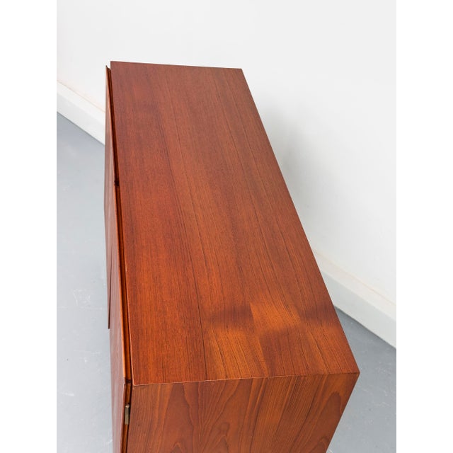 Danish Sideboard in Teak from Omann Jun, 1960s For Sale - Image 4 of 17
