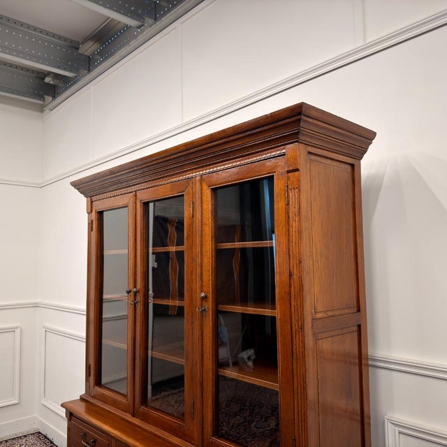 English Classic Bookcase from Eichholtz For Sale - Image 9 of 18