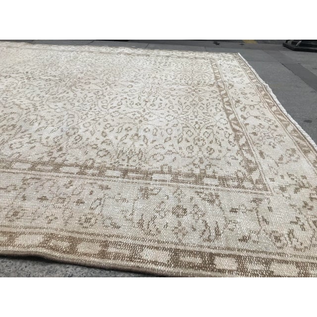 White Vintage Tribal Oushak Turkish Rug - 5′2″ × 8′9″ For Sale - Image 8 of 10