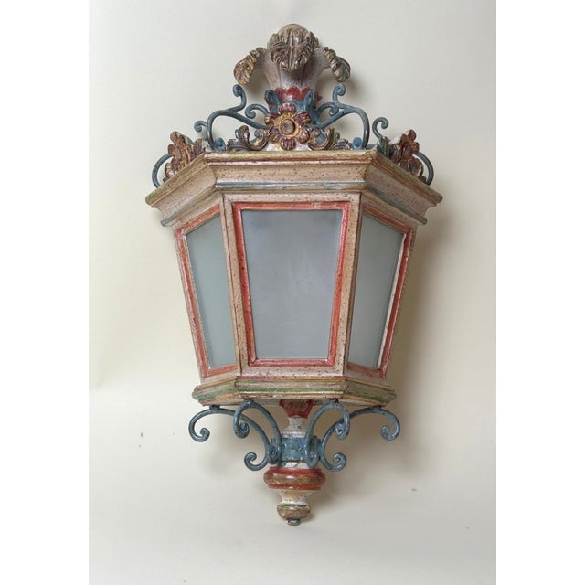 Gold Hollywood Regency Italian Hand-Carved Lantern Wall Light, 1980s For Sale - Image 8 of 18