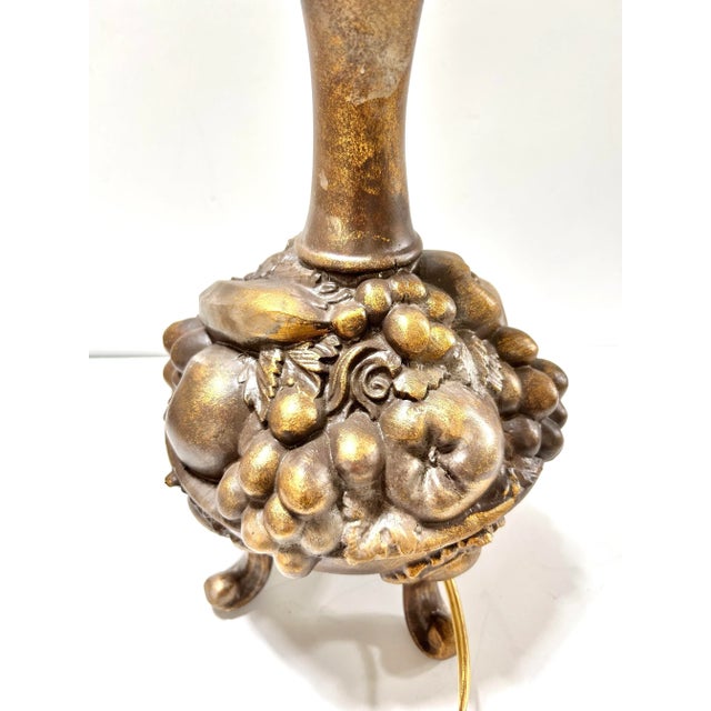 1980s Vintage Gold Cast Metal Fruit Basket Table Lamp, Hollywood Regency For Sale - Image 5 of 9