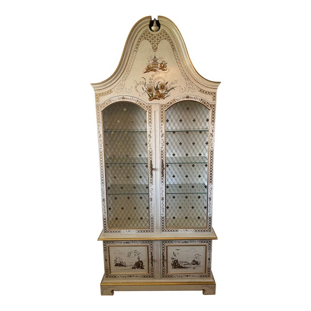 Late 20th Century John Widdicomb Hand-Painted Bonnet-Top Display Cabinet/Vitrine-Chinoiserie Style For Sale