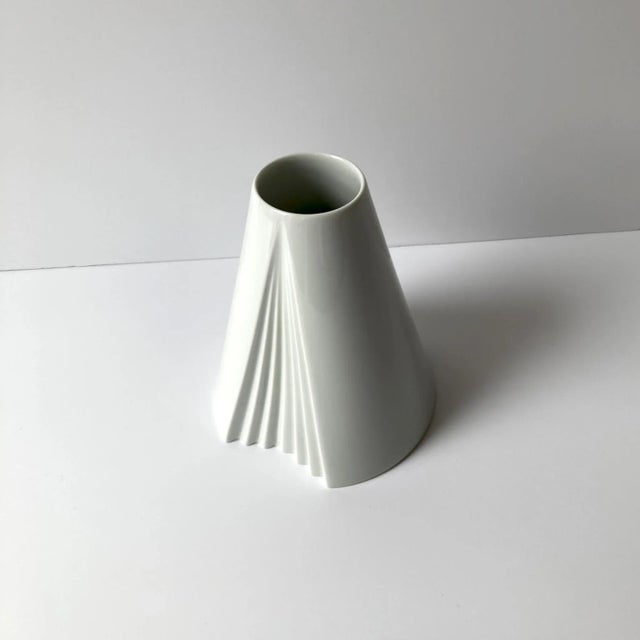 1980s Rosenthal and Thomas Keramik White Porcelain Vases With Pleat Details - Set of Two For Sale - Image 12 of 12