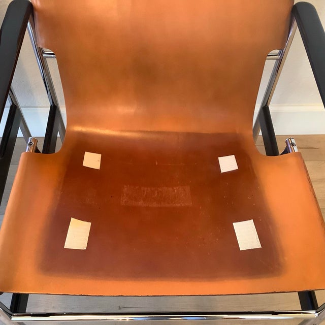 1970s Pair of Vintage Charles Pollock 657 Armchairs for Knoll – Original Leather & Chrome For Sale - Image 5 of 12