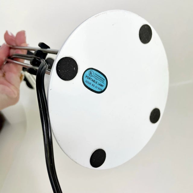 White Vintage 1980’s Mid-Century Modern Tensor White Desk Lamp Il200 For Sale - Image 8 of 10