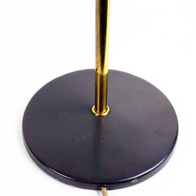 1950s Mid-Century Austrian Brass and Grey Metal Table Lamp from Hagenauer Vienna, 1950s For Sale - Image 5 of 16