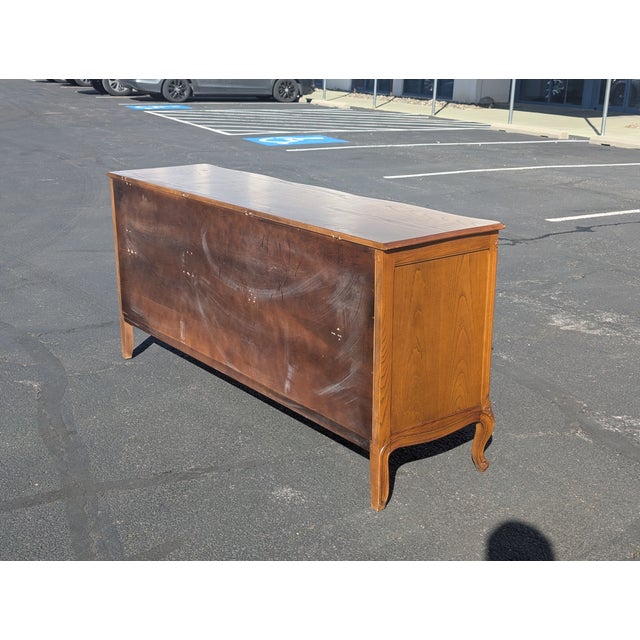 1960s Henredon French Provincial 9-Drawer Dresser For Sale - Image 15 of 18