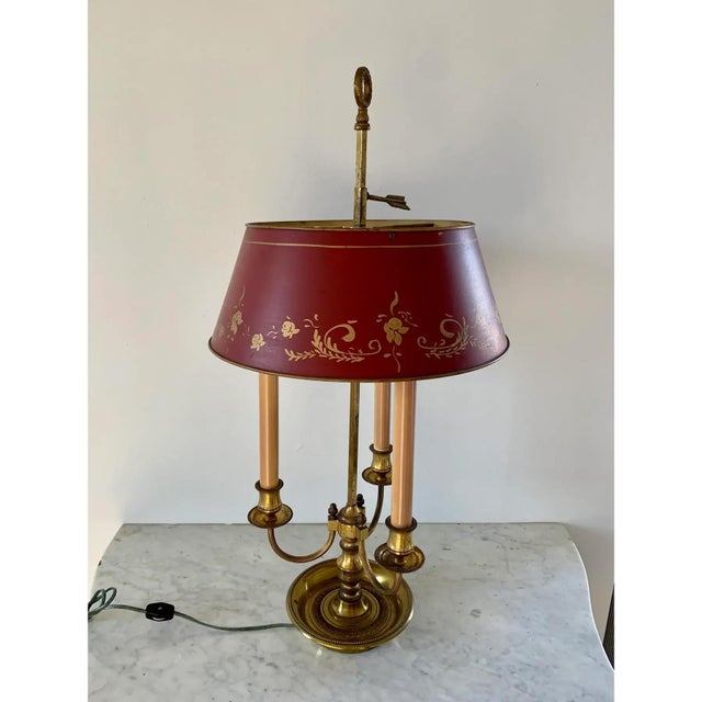 French Provincial Mid 20th Century French Provincial Louis XVI Brass Three-Arm Bouillotte Lamp With Red Tole Shade For Sale - Image 3 of 11