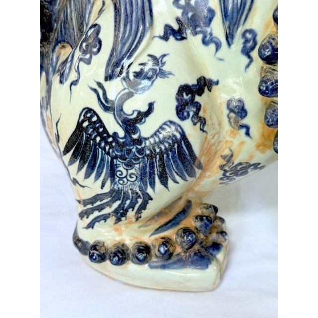 24" Nanking Blue White Porcelain Chinese Temple Guardian Lion Foo Dog Sheshi, Canonbury For Sale - Image 14 of 16