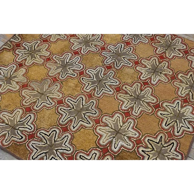 Textile 1890s Tan Champagne Geometric Folk Art Antique American Hooked Rug 4' 6" X 4' 8" Woven Cotton Carpet For Sale - Image 7 of 9