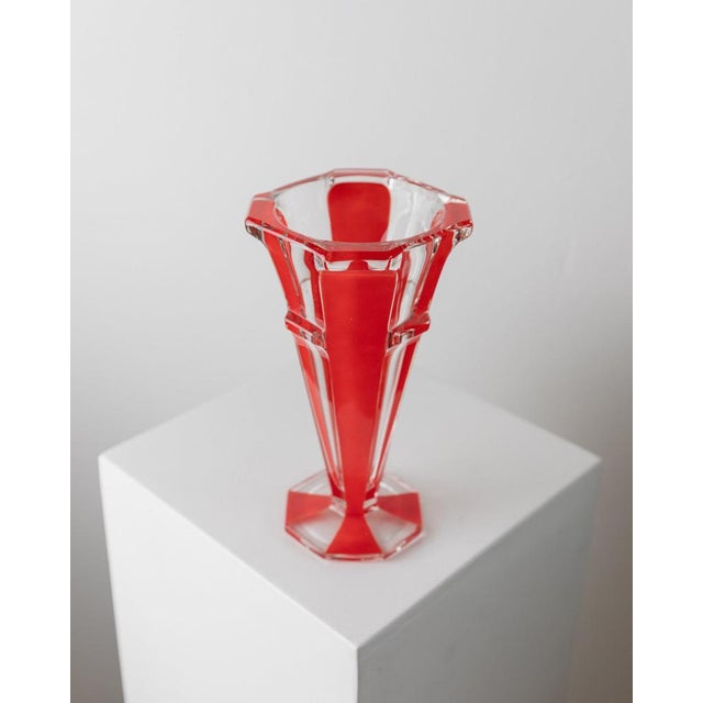 This large vintage Murano glass vase in Art Deco design from the 1970s is a real highlight in your home. The wide red...