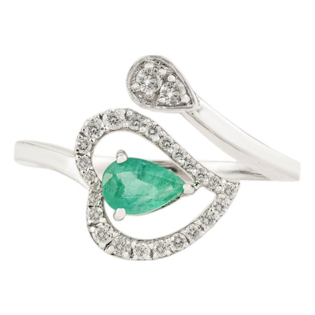 Emerald & Diamond Heart Halo Toi Et Moi Bypass Ring in 14k White Gold Size 5 For Sale