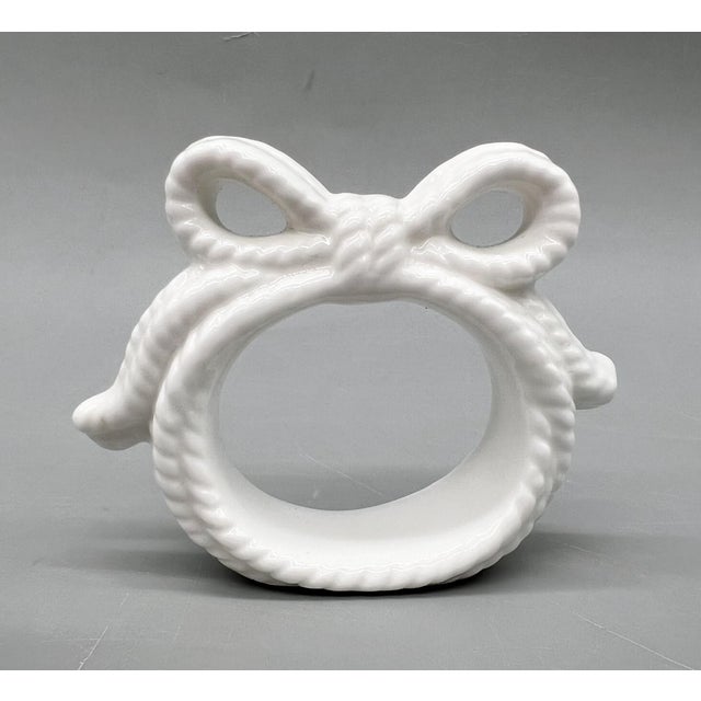 Vintage White Ceramic Bow Napkin Rings — Coastal / Traditional / Hollywood Regency - Set of 4 For Sale - Image 9 of 9