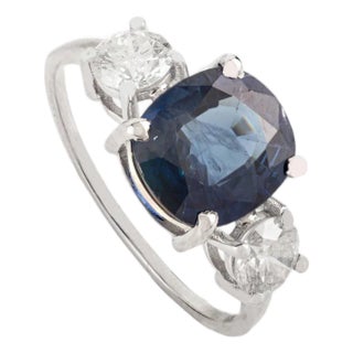 18k Gold Three Stone Oval Sapphire Diamond Vintage Ring Size 5 For Sale