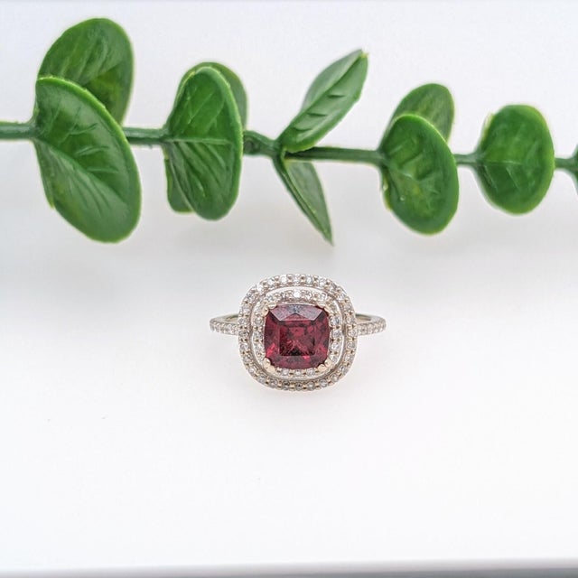1.8Ct Rhodolite Ring With Earth Mined Diamonds: Solid 14k Gold, Cushion Cut 6mm, Size 6.75 For Sale - Image 4 of 8