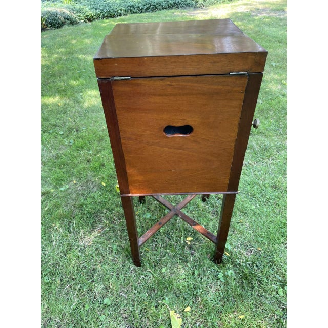 English 19th Century Sheraton Style Washstand in Mahogany For Sale In Boston - Image 6 of 12