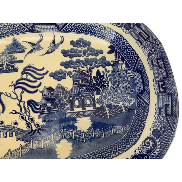 Antique Massive 19.5" Blue Willow Turkey Platter Unmarked Staffordshire English Transferware Flawless England 1830–1860 For Sale In Palm Springs - Image 6 of 8