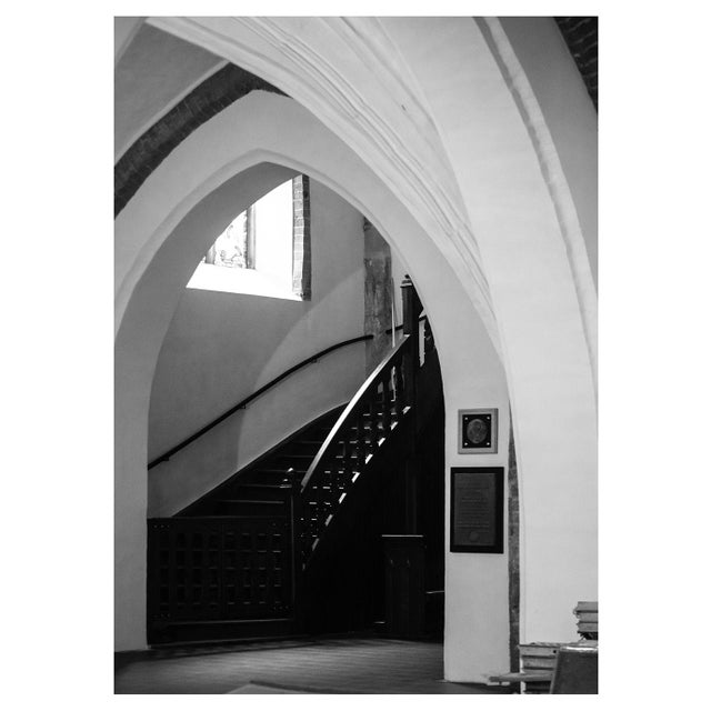 Set of 8 - 'Arches' #1 Unframed Contemporary Black and White Gallery Wall of Photographs Installation For Sale - Image 9 of 10