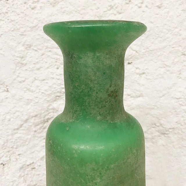 1960s Mid-Century Modern Italian Green Scavo Glass Vase with Matte Finish, 1960s For Sale - Image 5 of 6