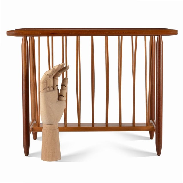 1960s Wooden Newspaper Rack from Úluv, 1960s For Sale - Image 5 of 7