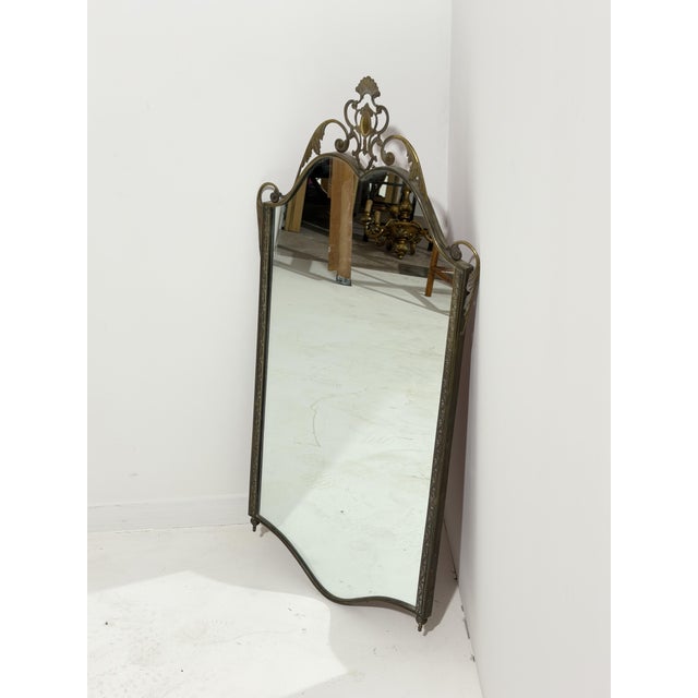 Brass wall mirror, made in Italy, 1940 Good condition, minor signs of aging. Found in a noble apartment in my hometown,...