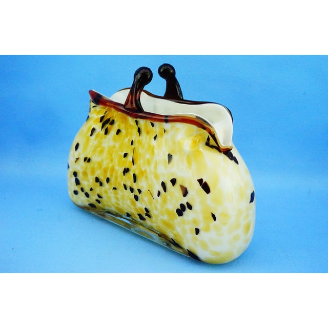 Glass 20th Century Sculpture in the Shape of a Bag Vase in Spotted Sommerso Glass attributed to Franco Moretti, Murano, 1980s For Sale - Image 7 of 18