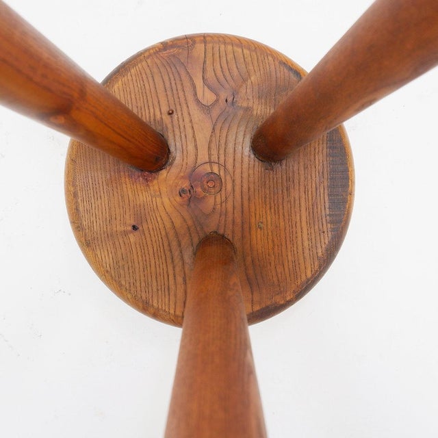 Brown Vintage Brutalist Tripod Stool in Wood, 1960 For Sale - Image 8 of 10