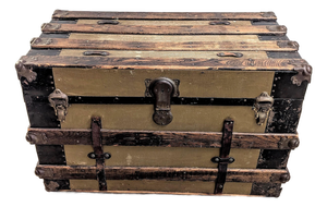 19th Century American Canvas and Oak Flat-Top Steamer Trunk With Lithograph Interior