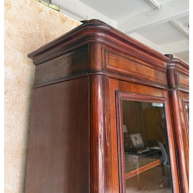 Late 19th Century French Late 19th Century Mahogany Three-Door Glass Bookcase With Original Glass & Keys For Sale - Image 5 of 16