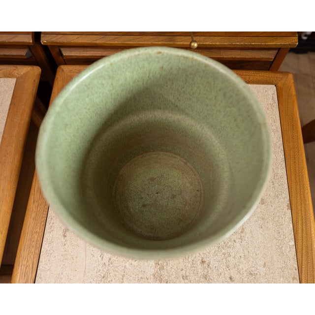 Large Mid-Century Ceramic Planter – u.s. Pottery Ambassador Jardiniere For Sale - Image 10 of 10
