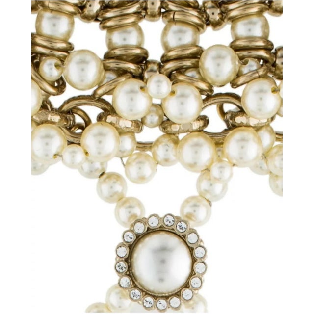 Contemporary 2016 Chanel Necklace CC Double C Logo Bib Statement Paris À Rome Runway Faux Pearl Crystal For Sale - Image 3 of 11
