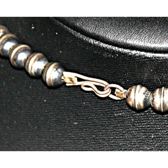 Blue 1980s Navajo, Kirk Smith, Squash Blossom Necklace For Sale - Image 8 of 9