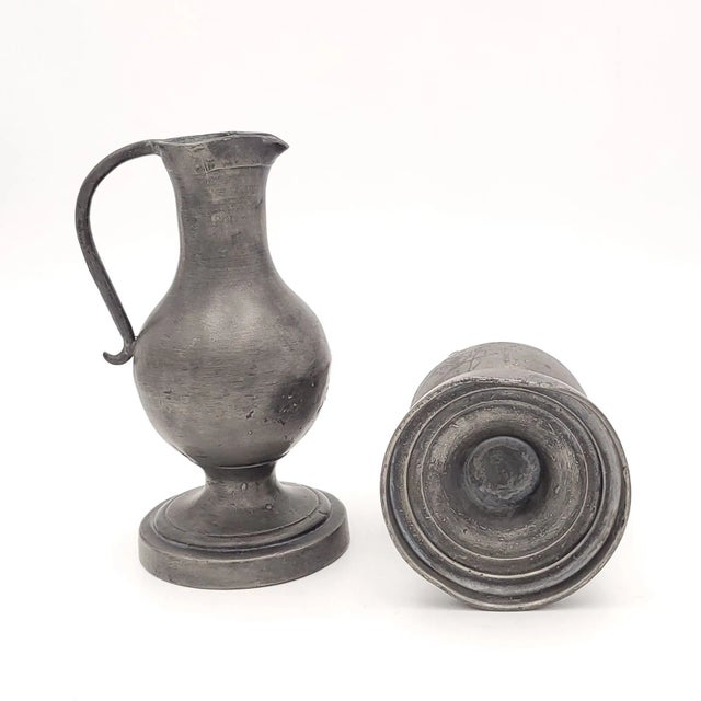 Early 19th Century Pair of Pewter Pitchers, France Circa 1800 For Sale - Image 5 of 12