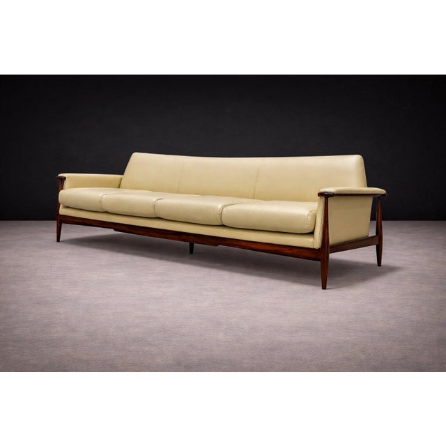 Mid-Century Modern Sofa in Rosewood & Leather, Liceu De Artes E Oficios, 1960s For Sale - Image 3 of 8