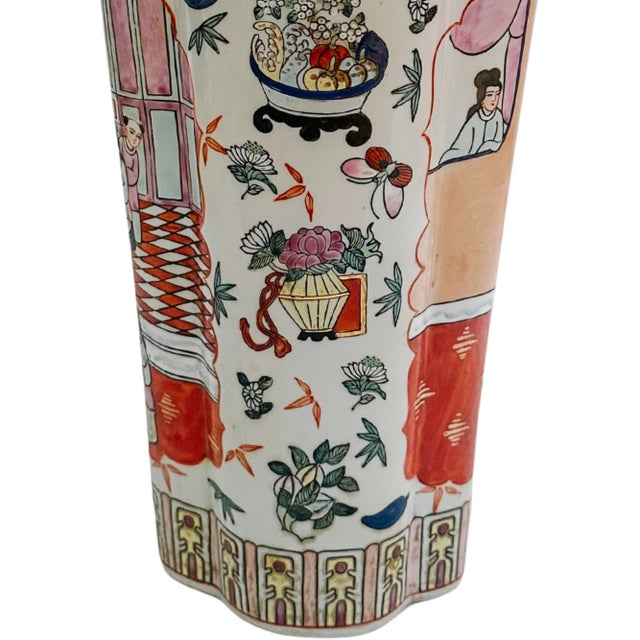 Ceramic Maitland-Smith Chinoiserie Rose Medallion Quatrefoil Ceramic Vases - A Pair For Sale - Image 7 of 10