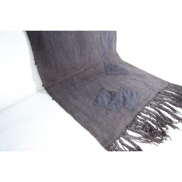 Turkish Grey Hemp Kilim Rug, 1960 For Sale - Image 3 of 18