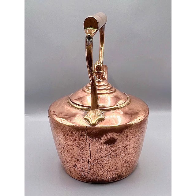 Large English George III Copper Kettle, 1800 For Sale - Image 6 of 12