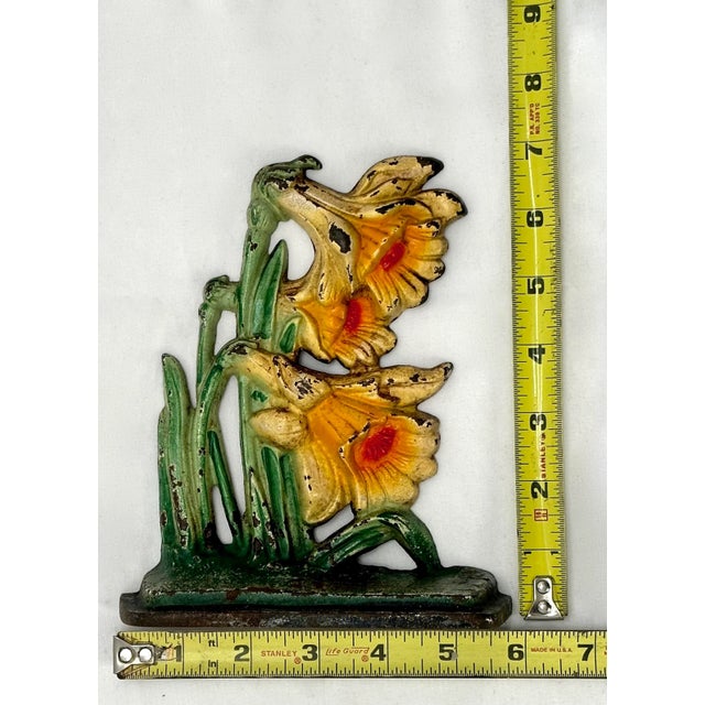 Vintage 1930s Hubley Manufacturing Co. Model #453 Cast Iron "Jonquils" Flower Doorstop With Nice Colors For Sale - Image 11 of 12
